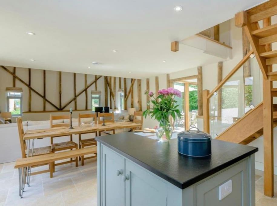 Stride'S Barn Villa Whiteparish Екстериор снимка