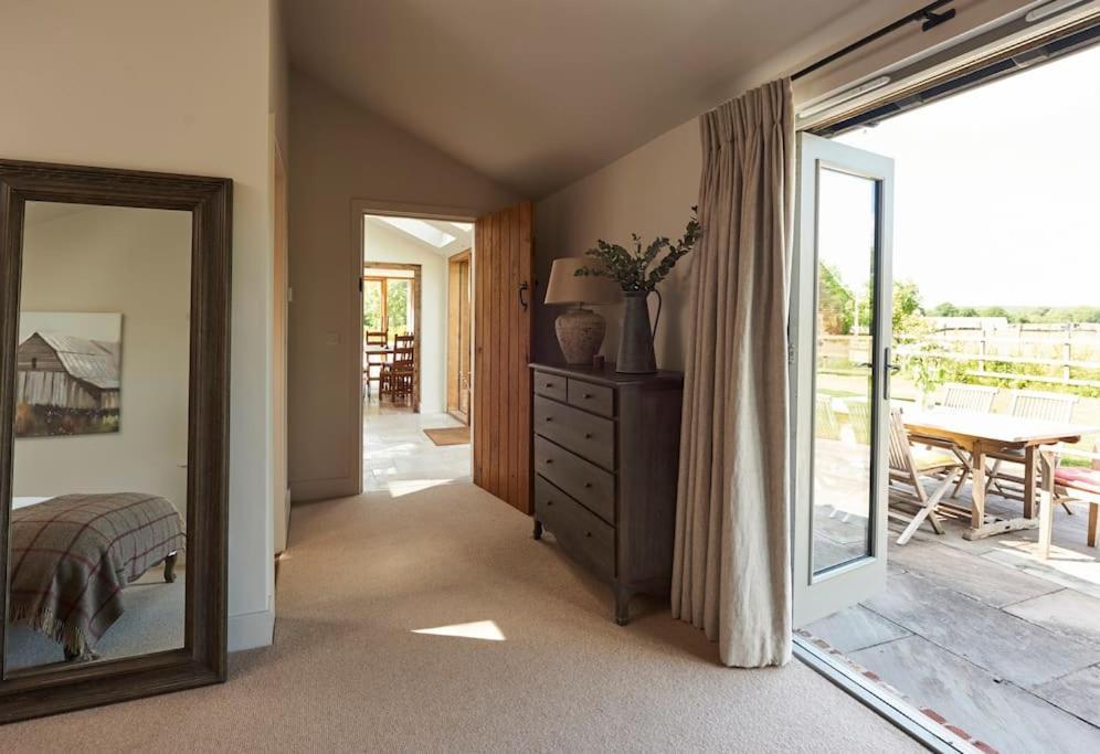 Stride'S Barn Villa Whiteparish Екстериор снимка