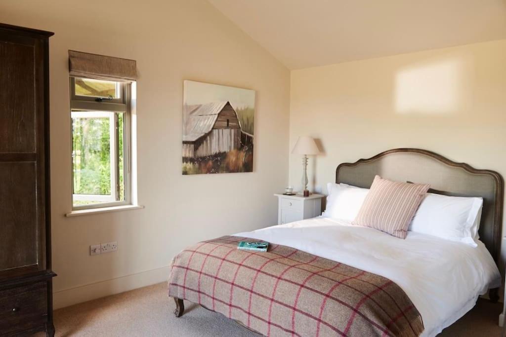 Stride'S Barn Villa Whiteparish Екстериор снимка